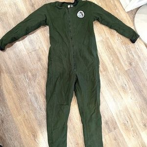 DUI Drysuit undergarments:Polartec Fleece Jumpsuit (Med), Vest (Med), Socks (Sm)
